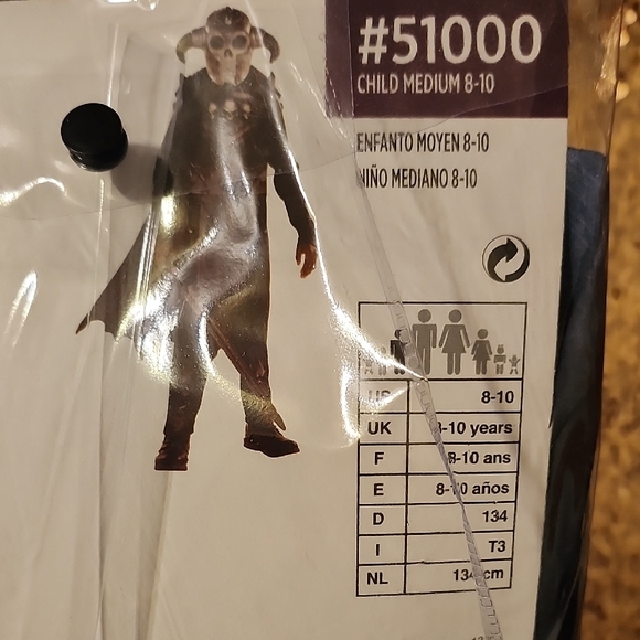 NWT Party City Knight of Darkness Kids Costume - Child Medium 8-10 Halloween - Picture 7 of 10